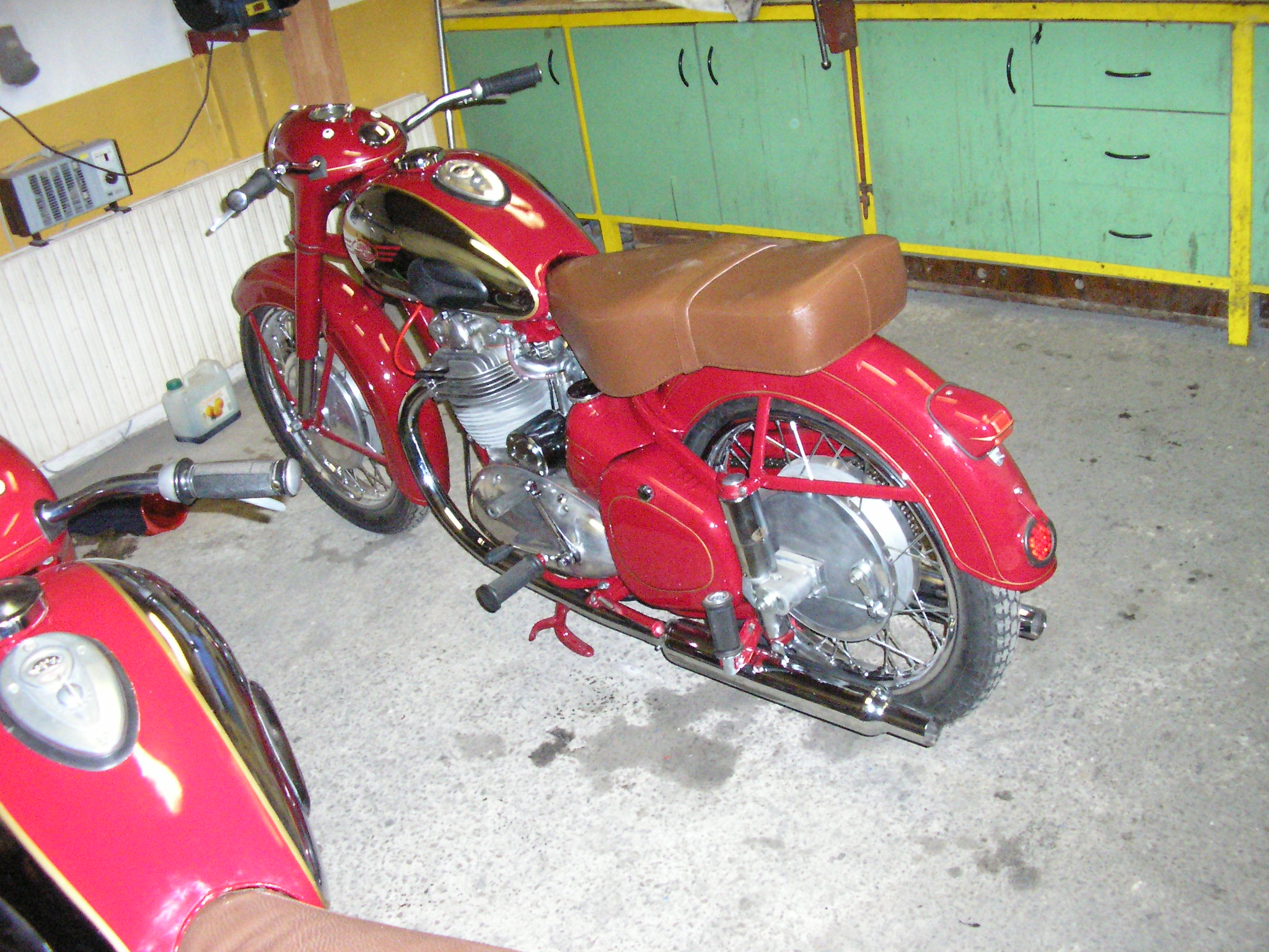 jawa-500-02-zz-10.jpg